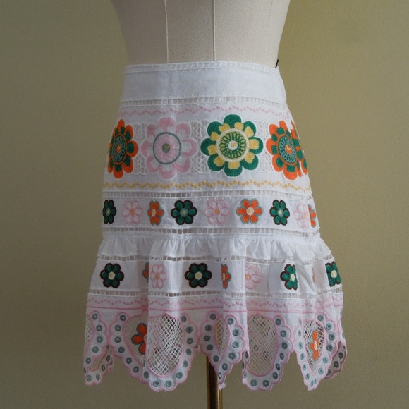 Zara Embroidered Floral Skort - Size XS - Picture 1 of 6
